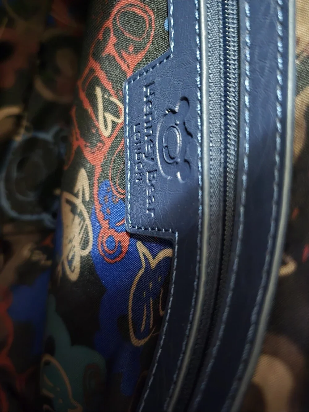 Henney Bear Black Teddy & Crown Print Messenger Bag